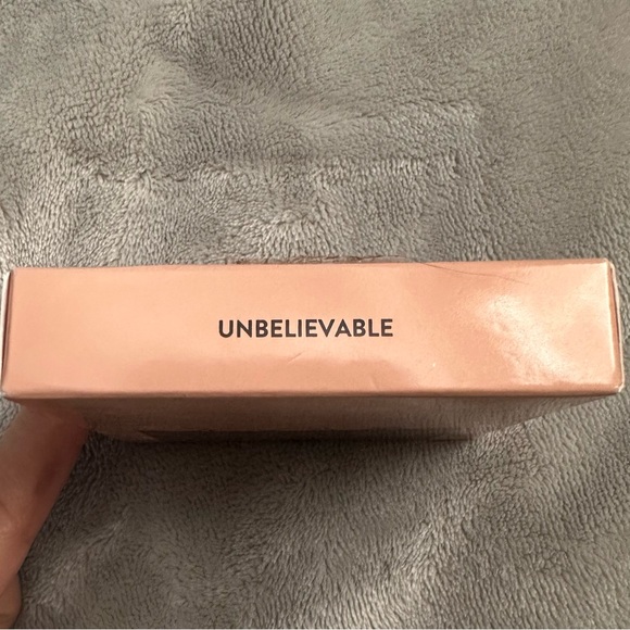 Zoeva Visionary Light Multi-Use Face Powder “Unbelievable” Gold Highlighter - Picture 6 of 6